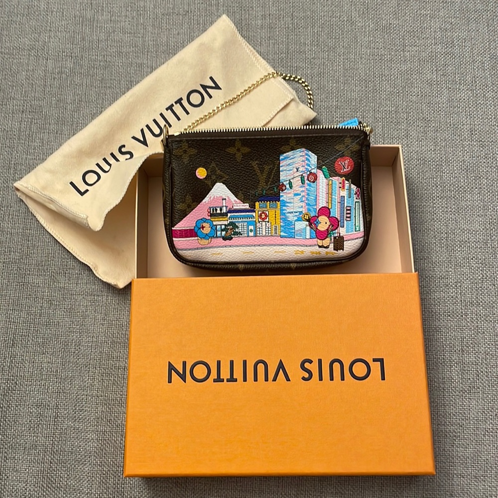 Louis Vuitton - Holiday 2022 MINI POCHETTE; limited edition new with tags